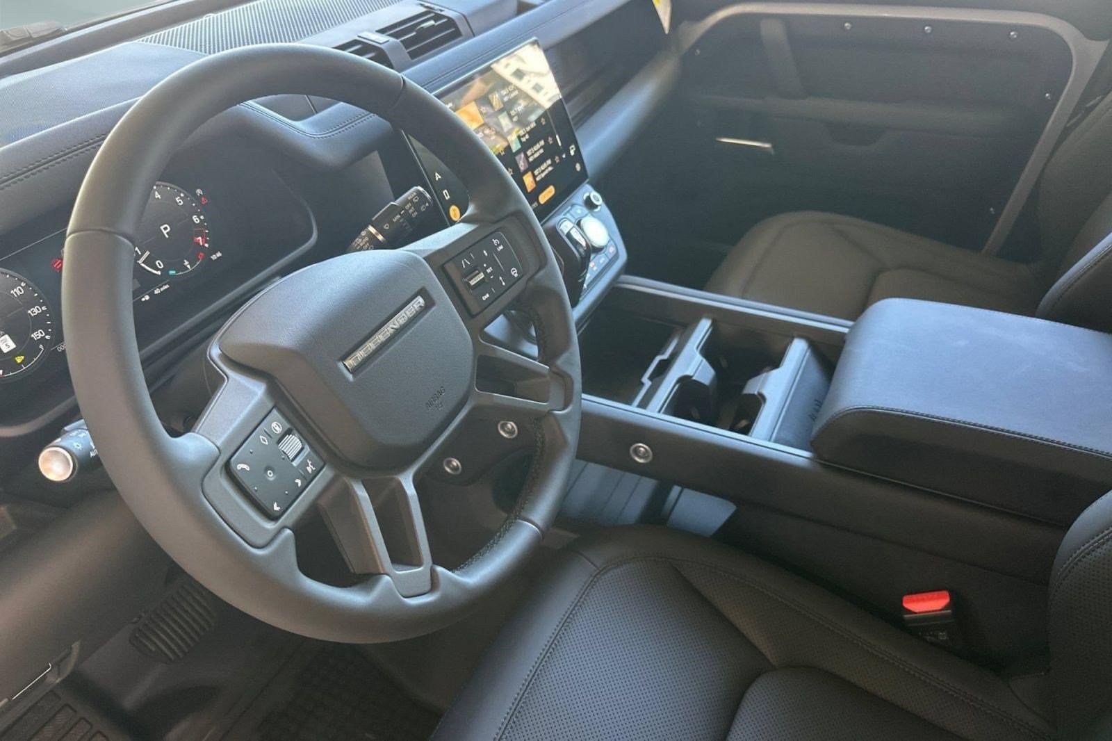 2026 Land Rover Defender 110 S SUV