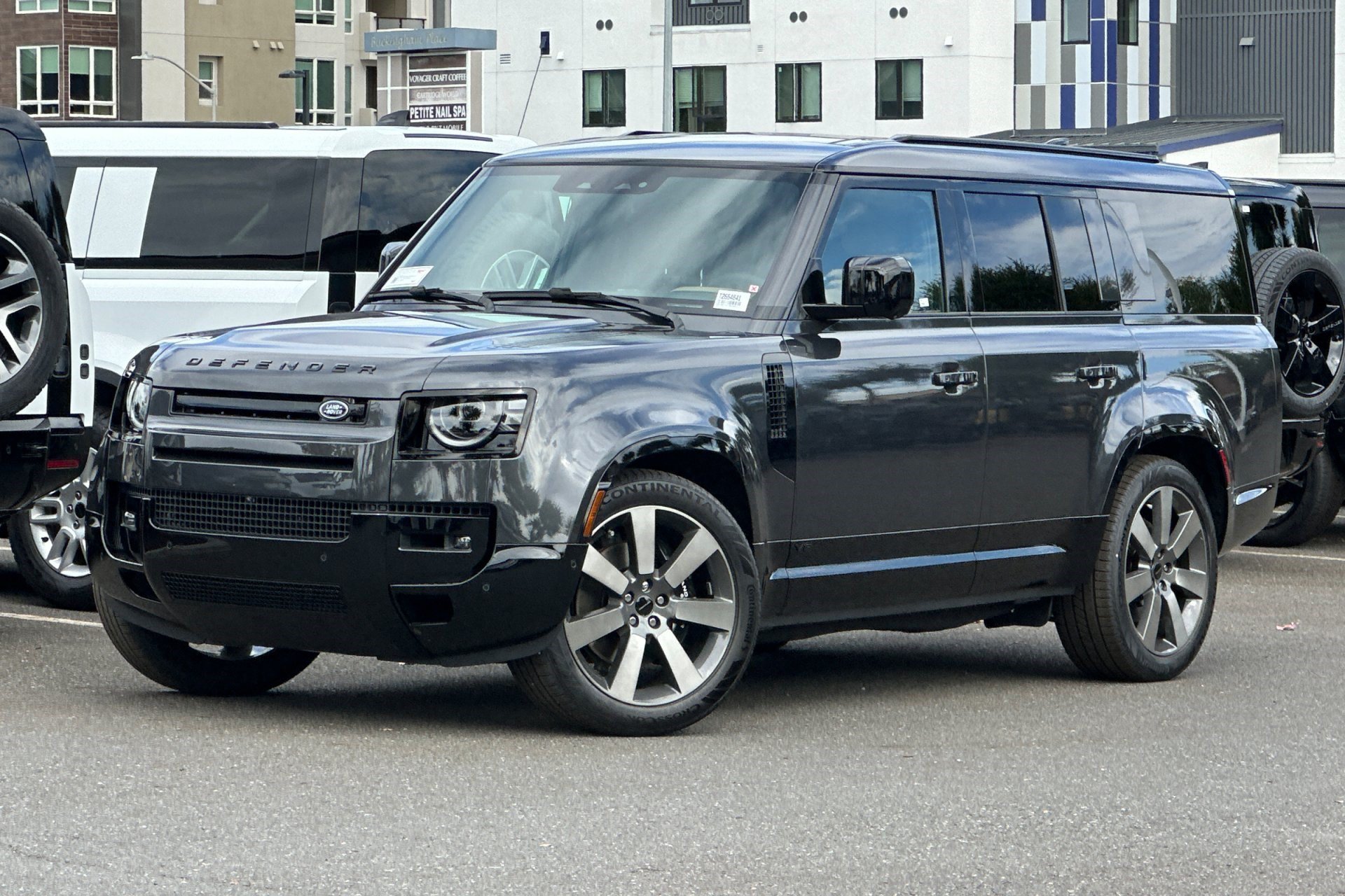 2026 Land Rover Defender 130 V8 SUV