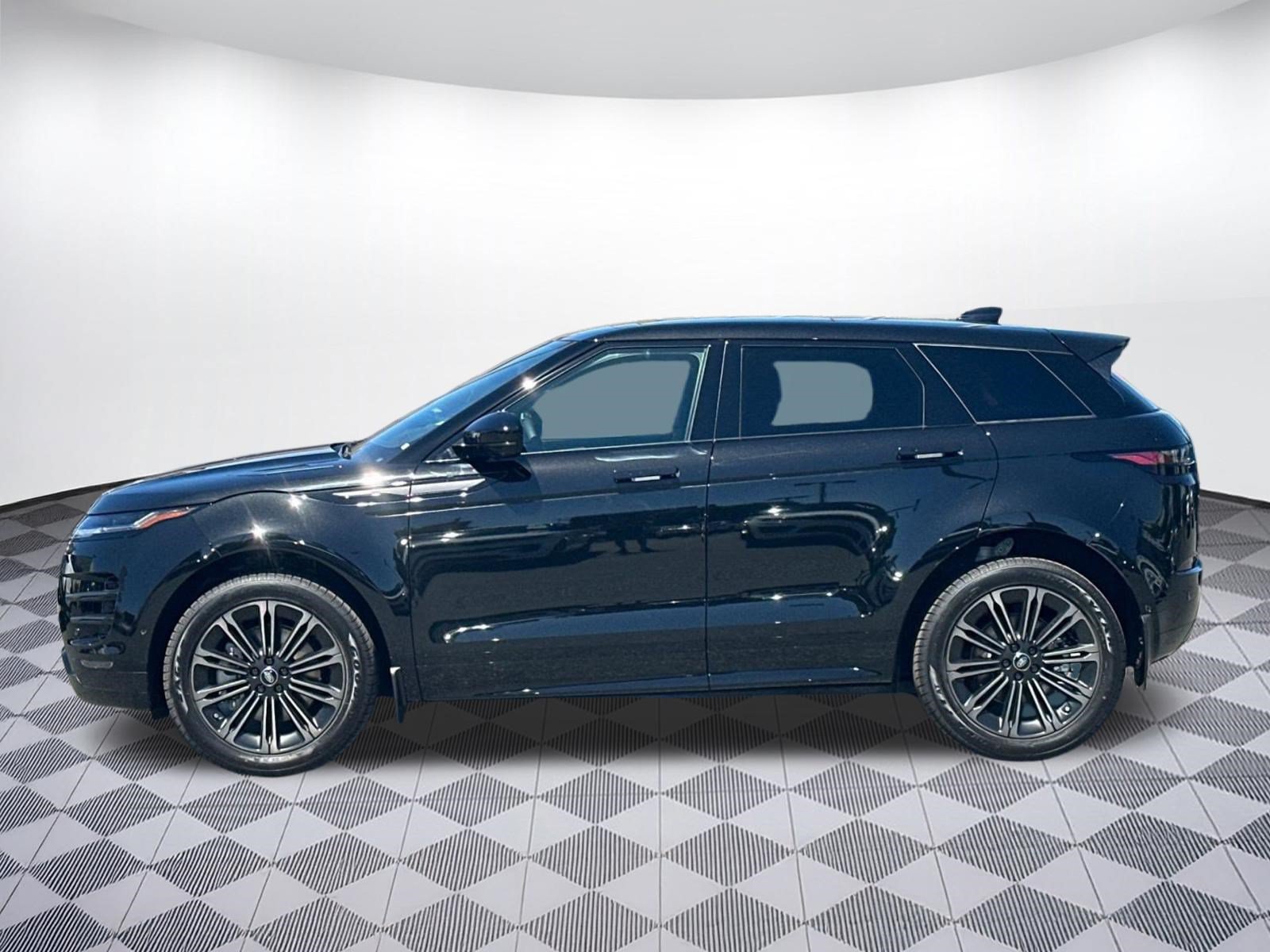 2026 Land Rover Range Rover Evoque Dynamic SE SUV