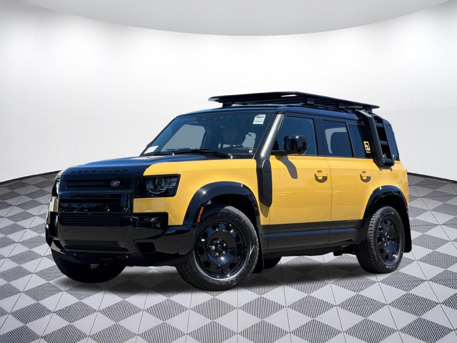 2026 Land Rover Defender 110 Trophy Edition - Sandglow