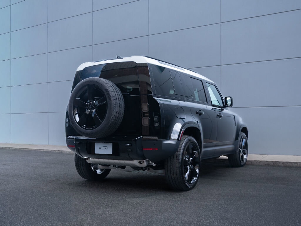 New 2026 Land Rover Defender 110 S 300PS SUV