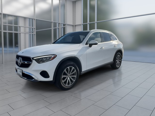 2024 Mercedes Benz GLC 300 photo 4