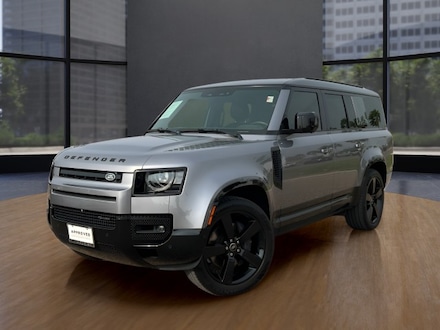 2023 Land Rover Defender 130 X-Dynamic SE