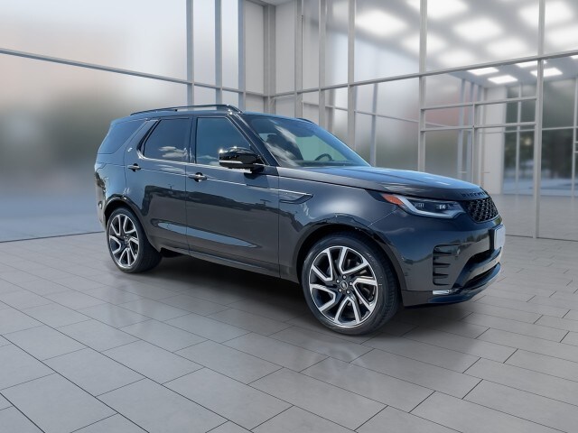 2025 Land Rover Discovery SE photo 2