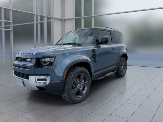 2025 Land Rover Defender 90 S photo 4