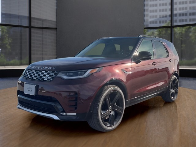 2026 Land Rover Discovery Tempest Edition's photo
