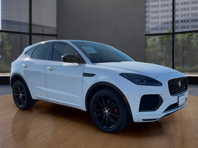 2024 Jaguar E-PACE R-Dynamic SE photo 2