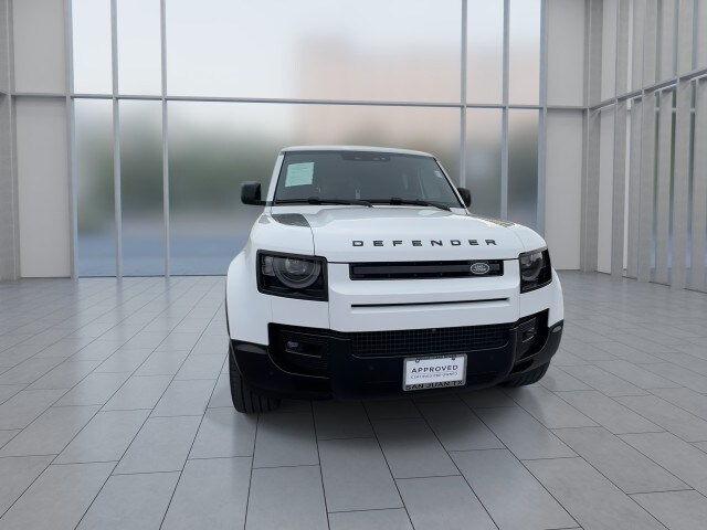 2024 Land Rover Defender X-Dynamic SE photo 3
