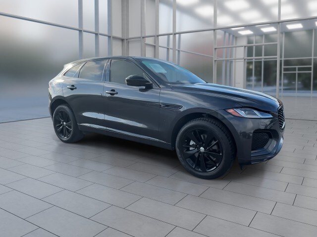 2025 Jaguar F-PACE P250 R-Dynamic S photo 2