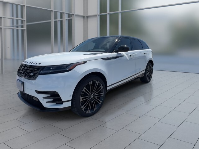 2026 Land Rover Range Rover Velar SE photo 4