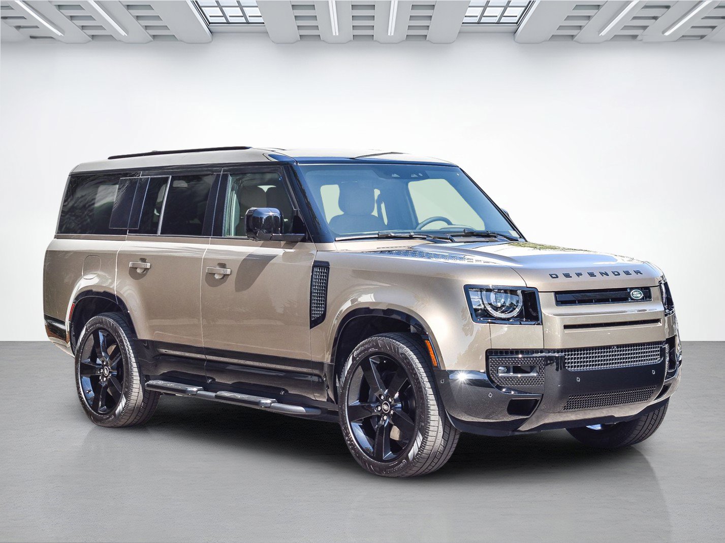 2025 Land Rover Defender 130 X-Dynamic SE photo 2