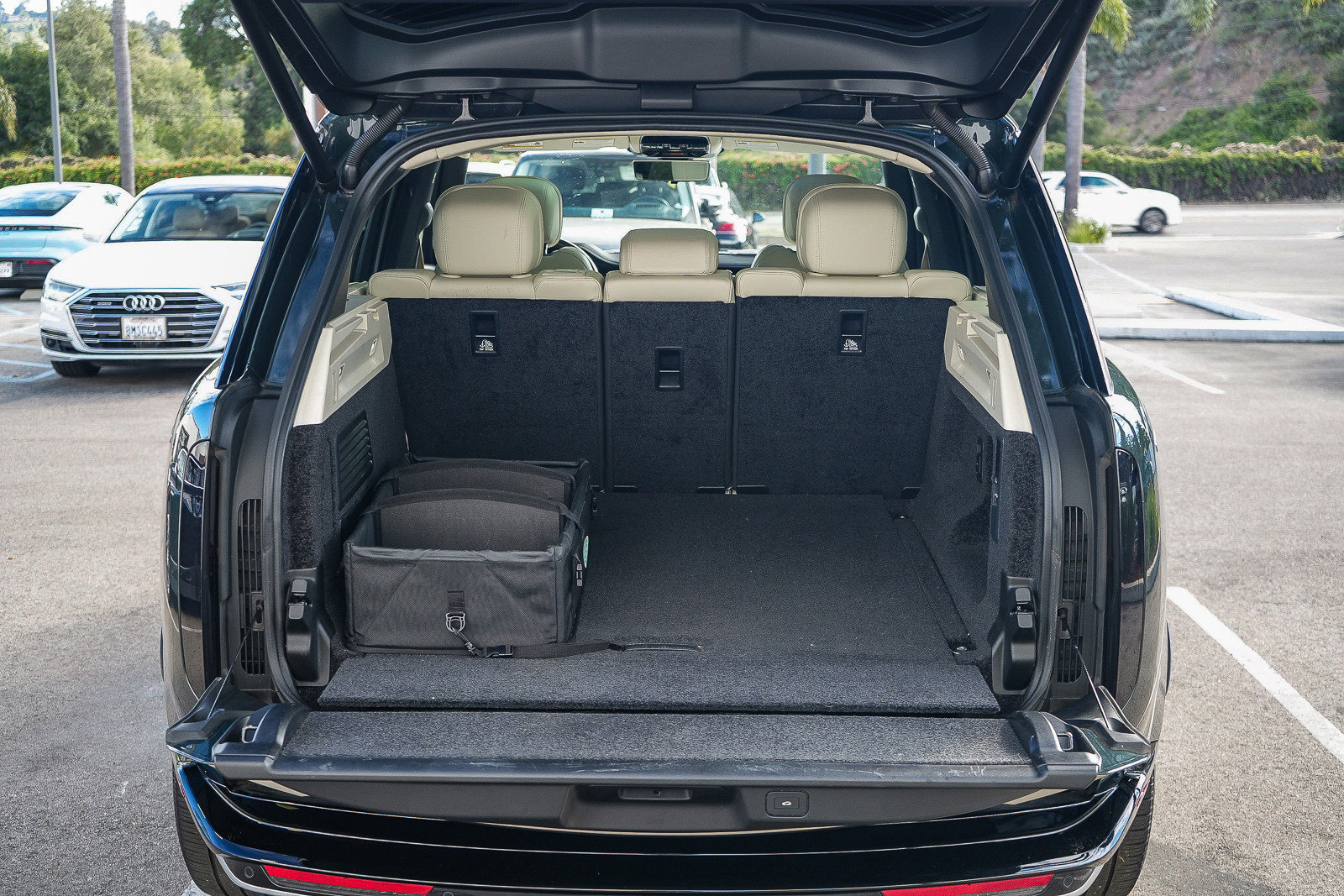 2025 Land Rover Range Rover SE - Photo 27