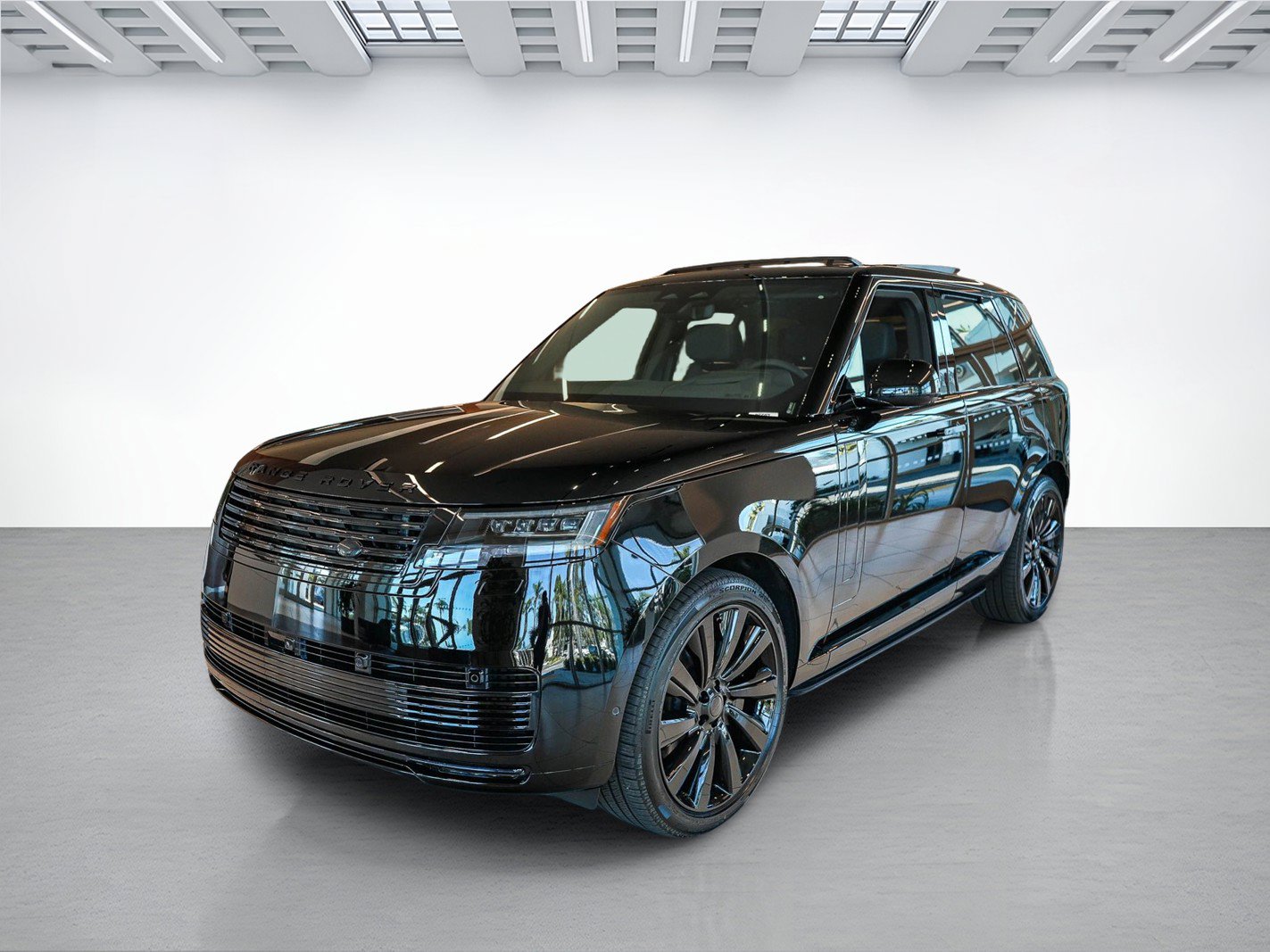2026 Land Rover Range Rover SV Black SWB P615