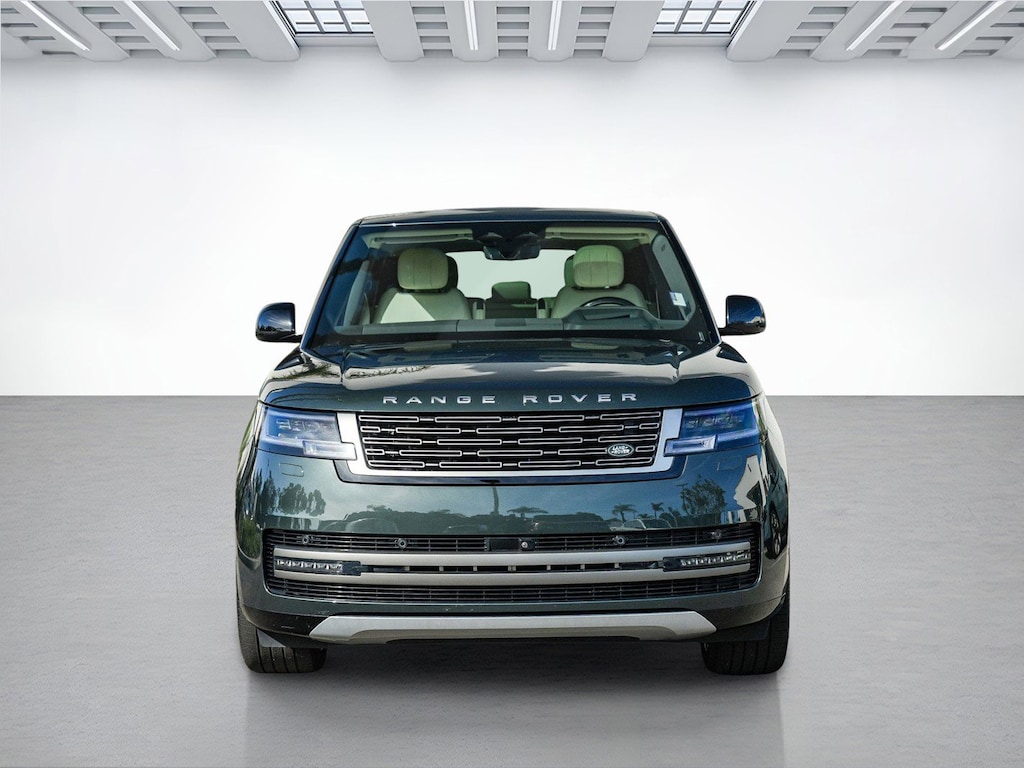 Certified 2025 Land Rover Range Rover P530 SE SUV