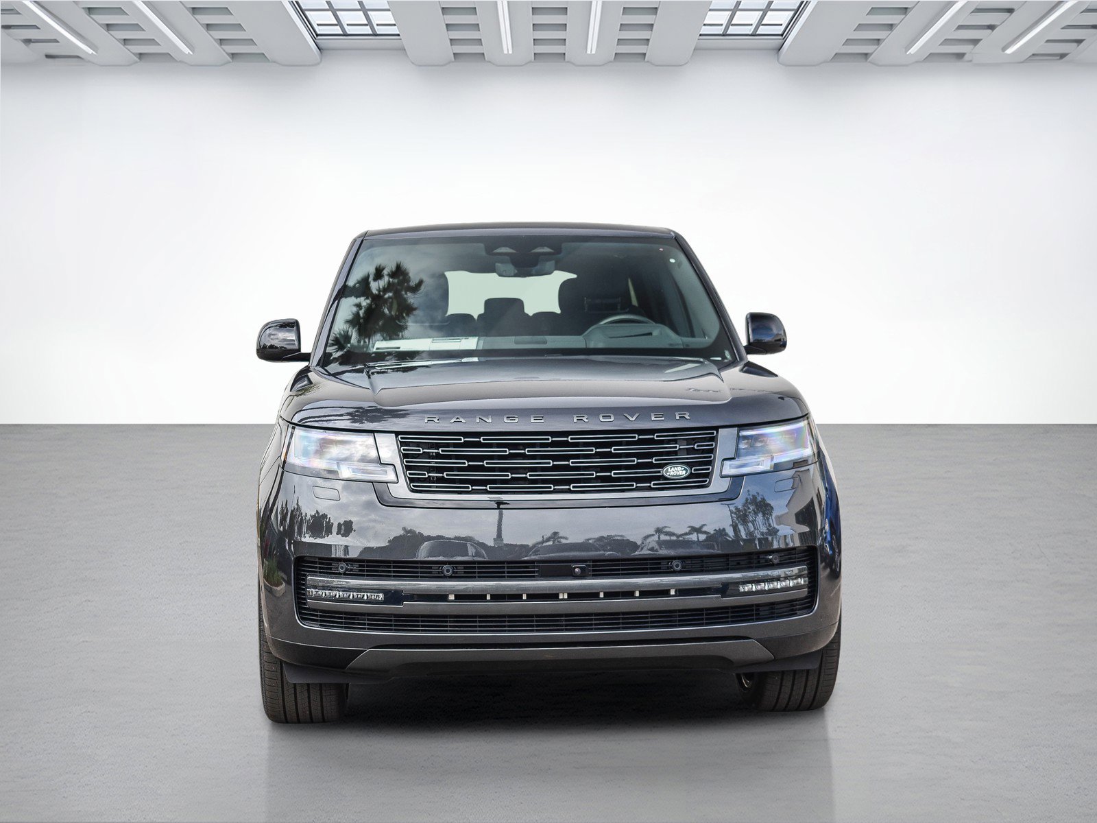 2025 Land Rover Range Rover SE photo 2