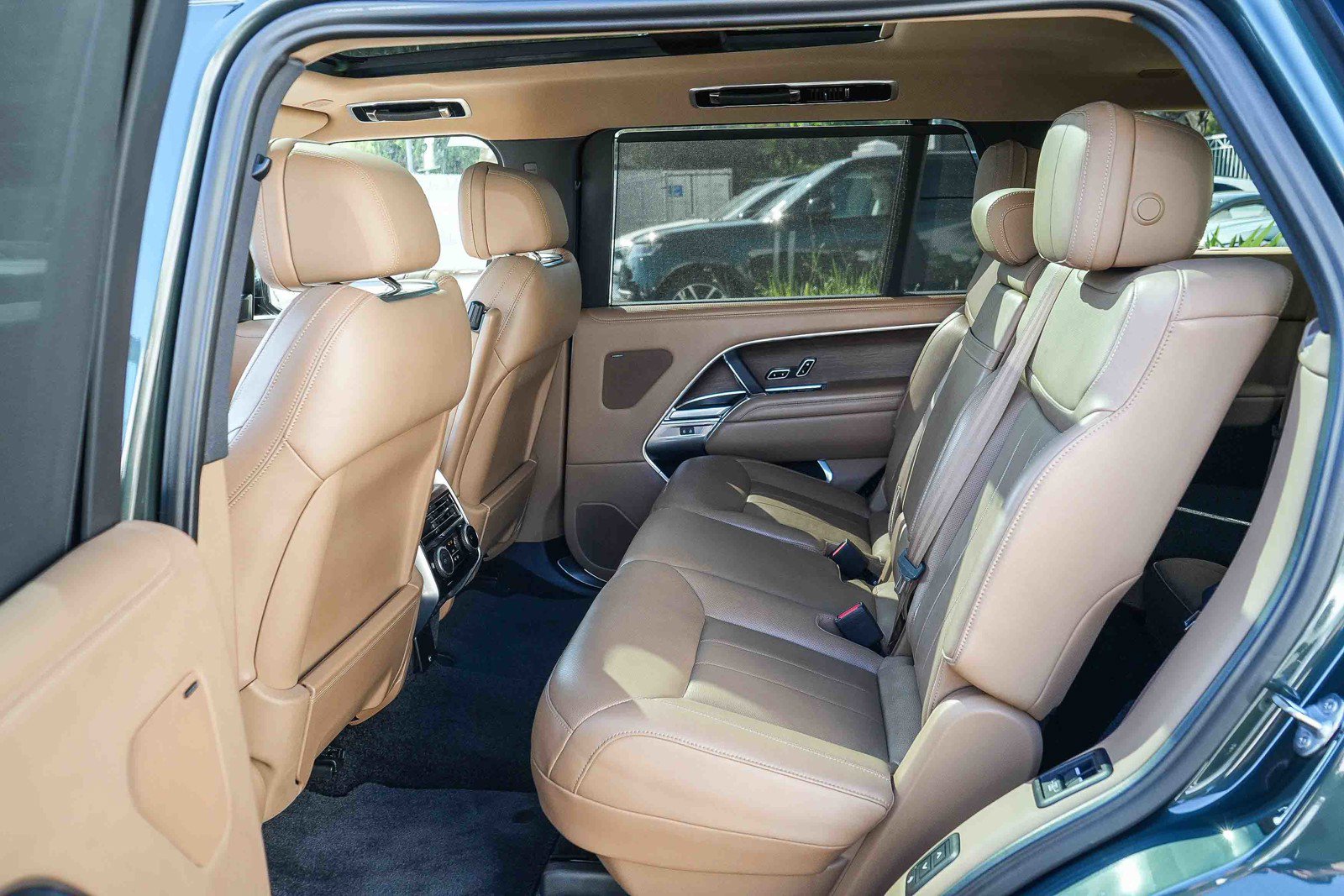 2023 Land Rover Range Rover SE - Photo 19