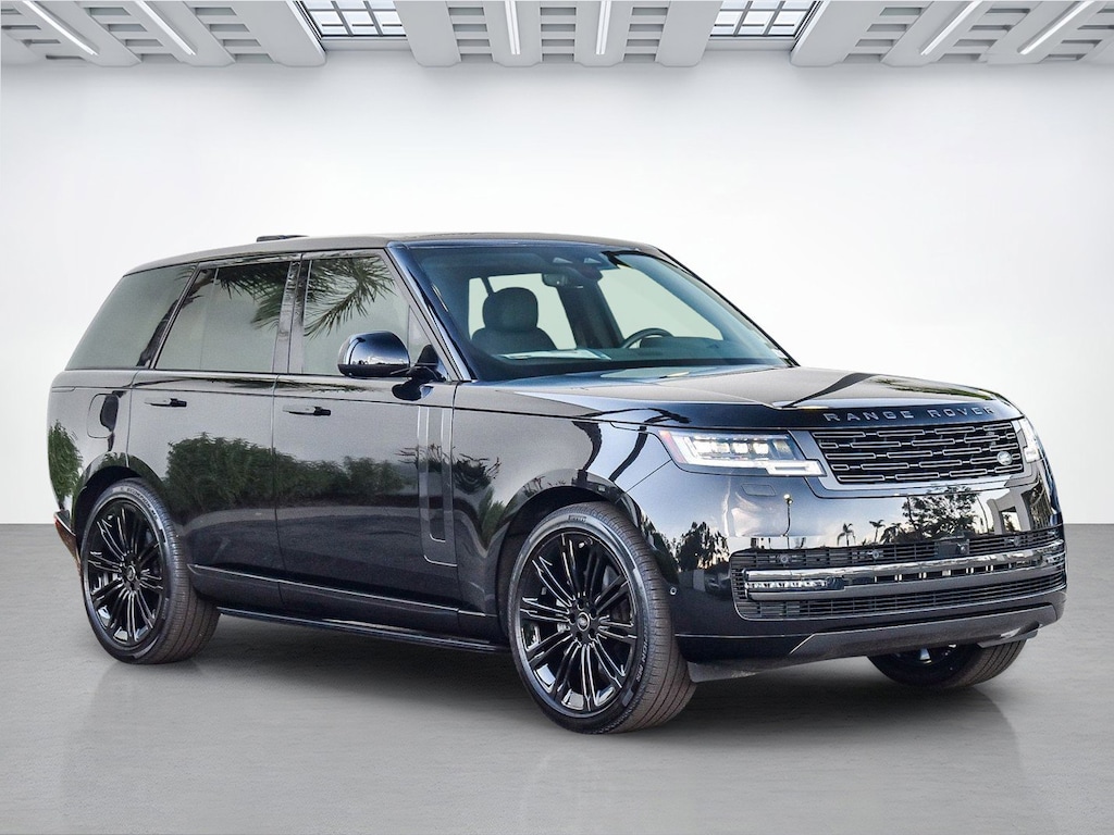 New 2025 Land Rover Range Rover SE SUV