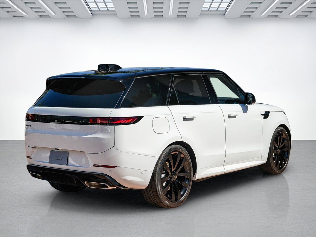 New 2026 Land Rover Range Rover Sport Dynamic SE SUV