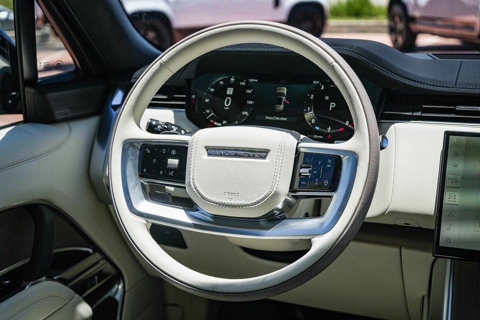 2026 Land Rover Range Rover SE - Photo 15