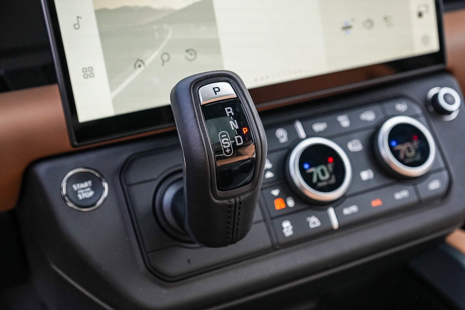2026 Land Rover Defender X-Dynamic SE - Photo 20