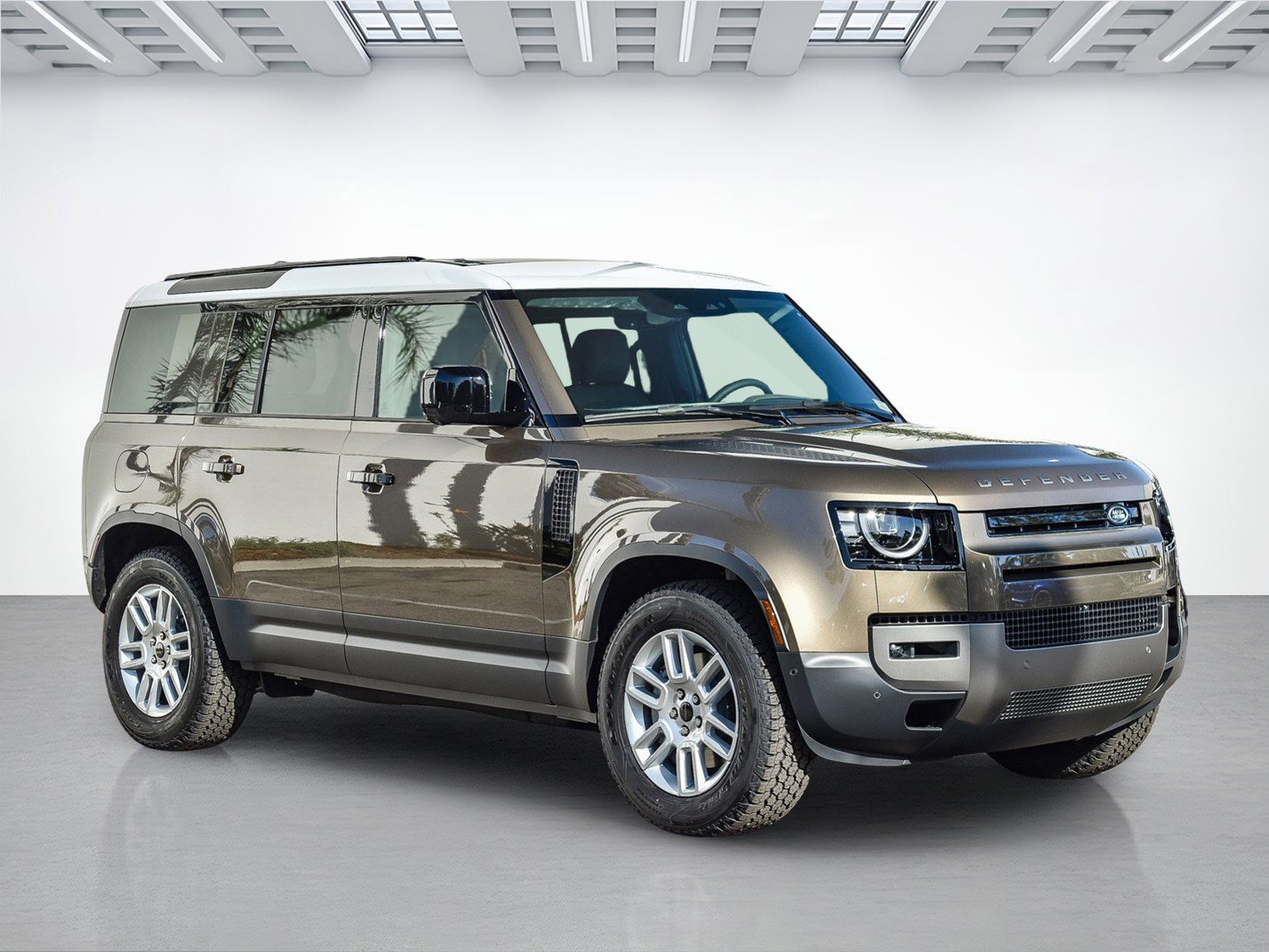 2026 Land Rover Defender 110 S photo 2