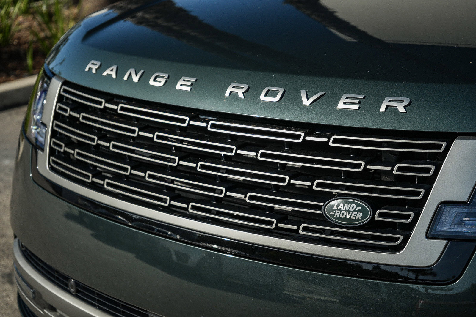2025 Land Rover Range Rover SE - Photo 11