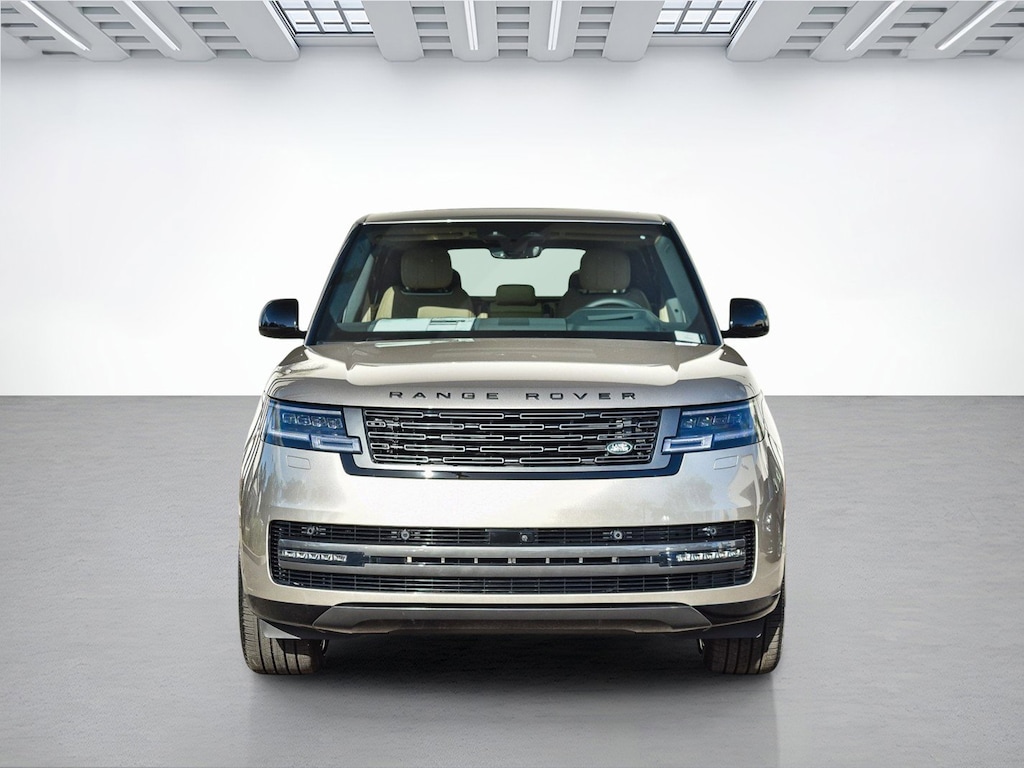 New 2025 Land Rover Range Rover SE SUV