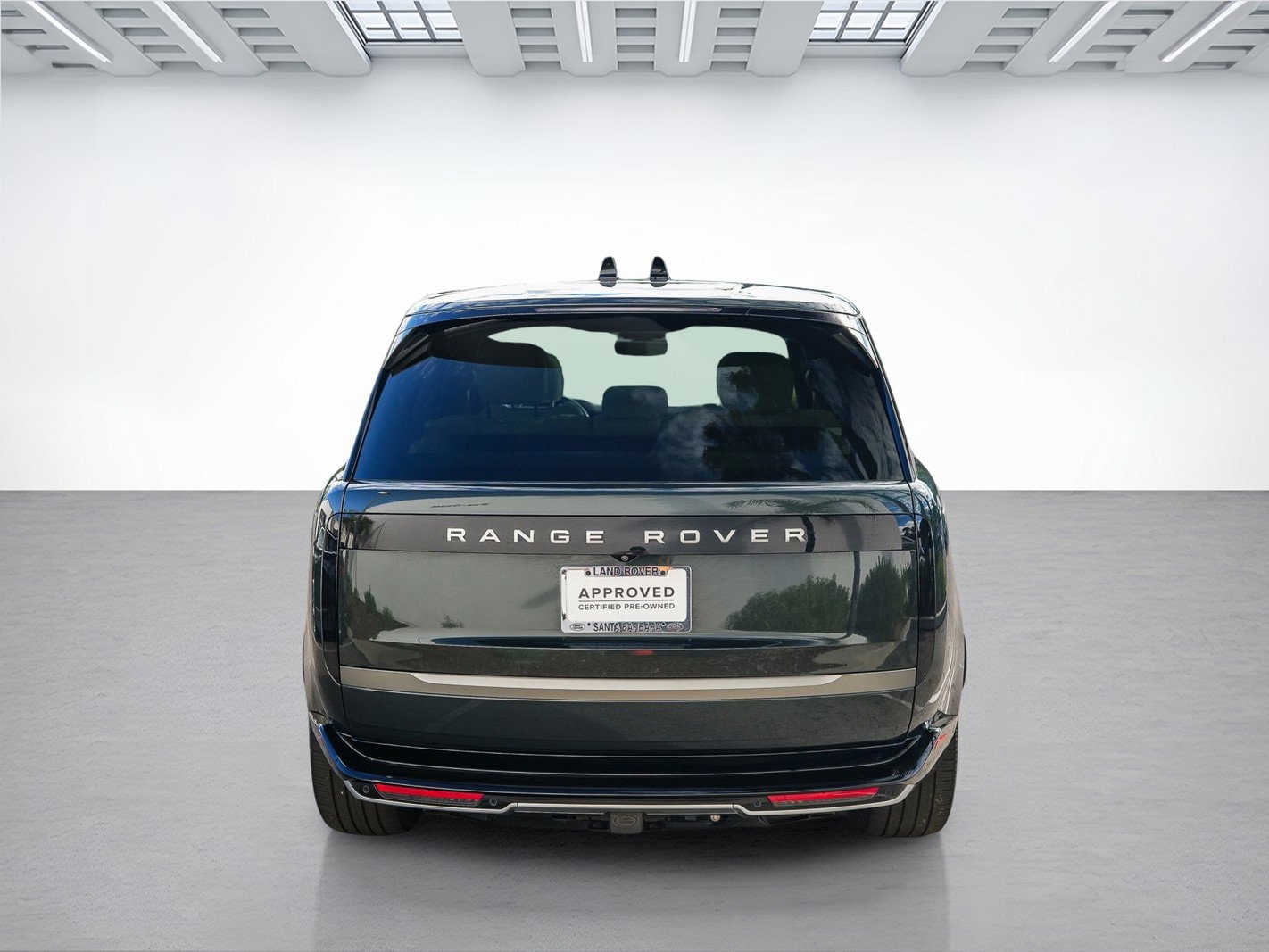 2025 Land Rover Range Rover P530 SE photo 6