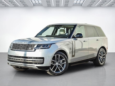 2025 Land Rover Range Rover P550e SE SUV