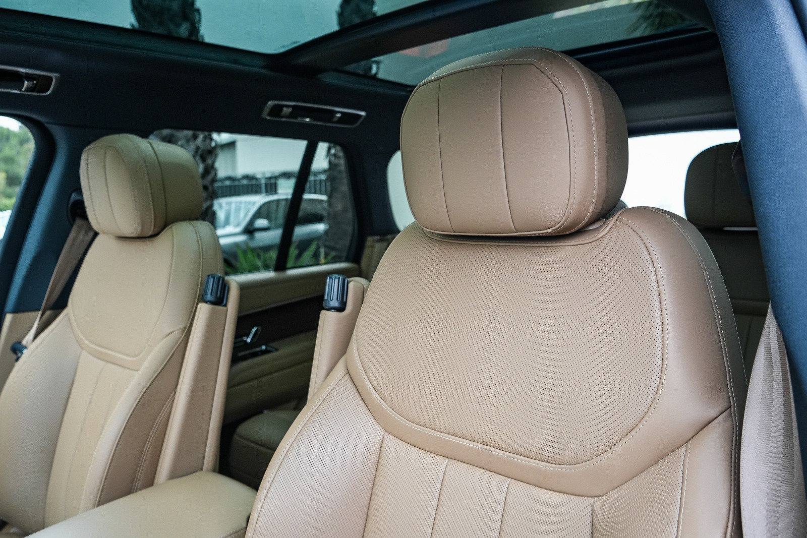 2024 Land Rover Range Rover SE - Photo 24