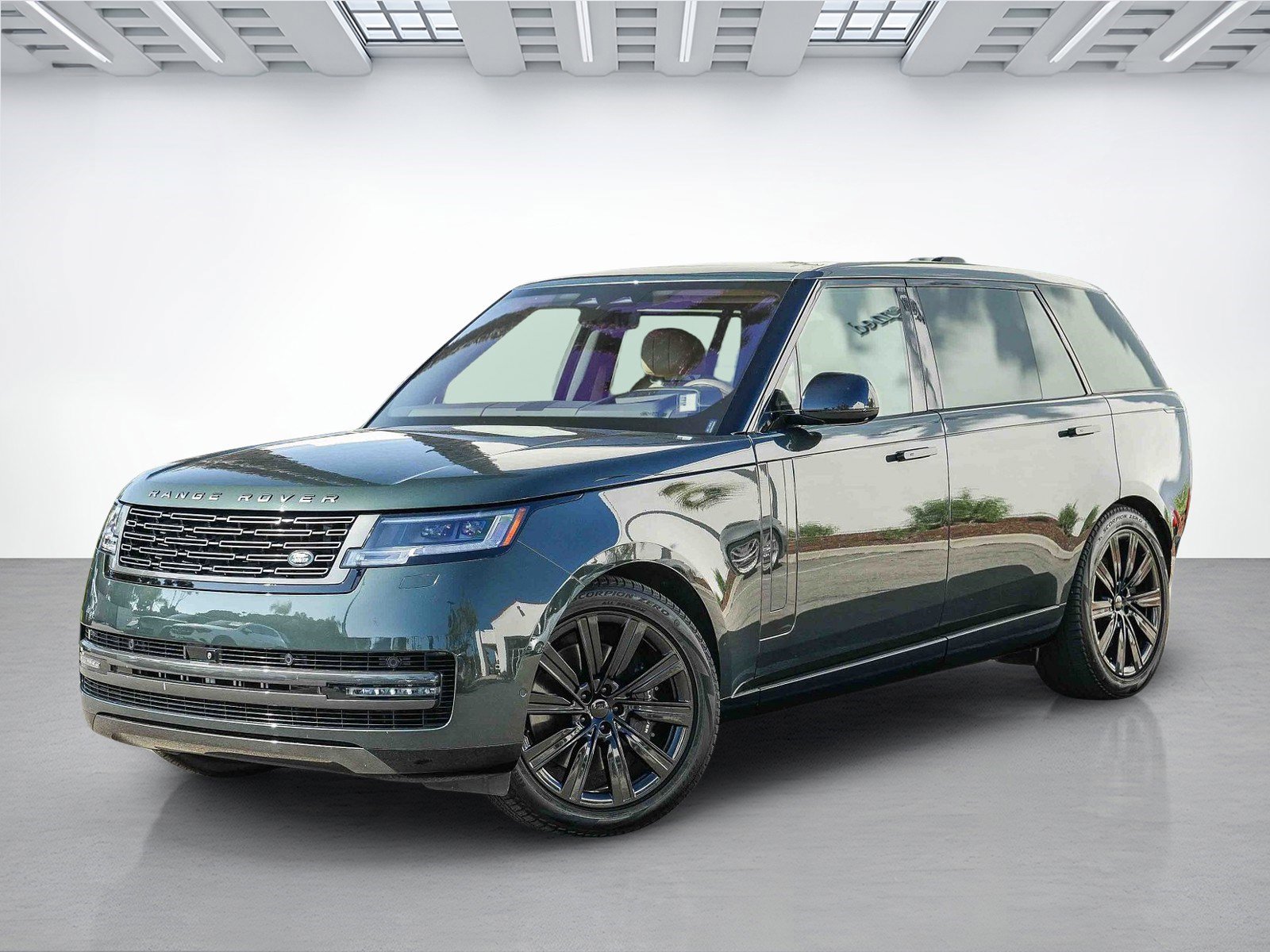 2023 Land Rover Range Rover 4.4 SE LWB 7's photo