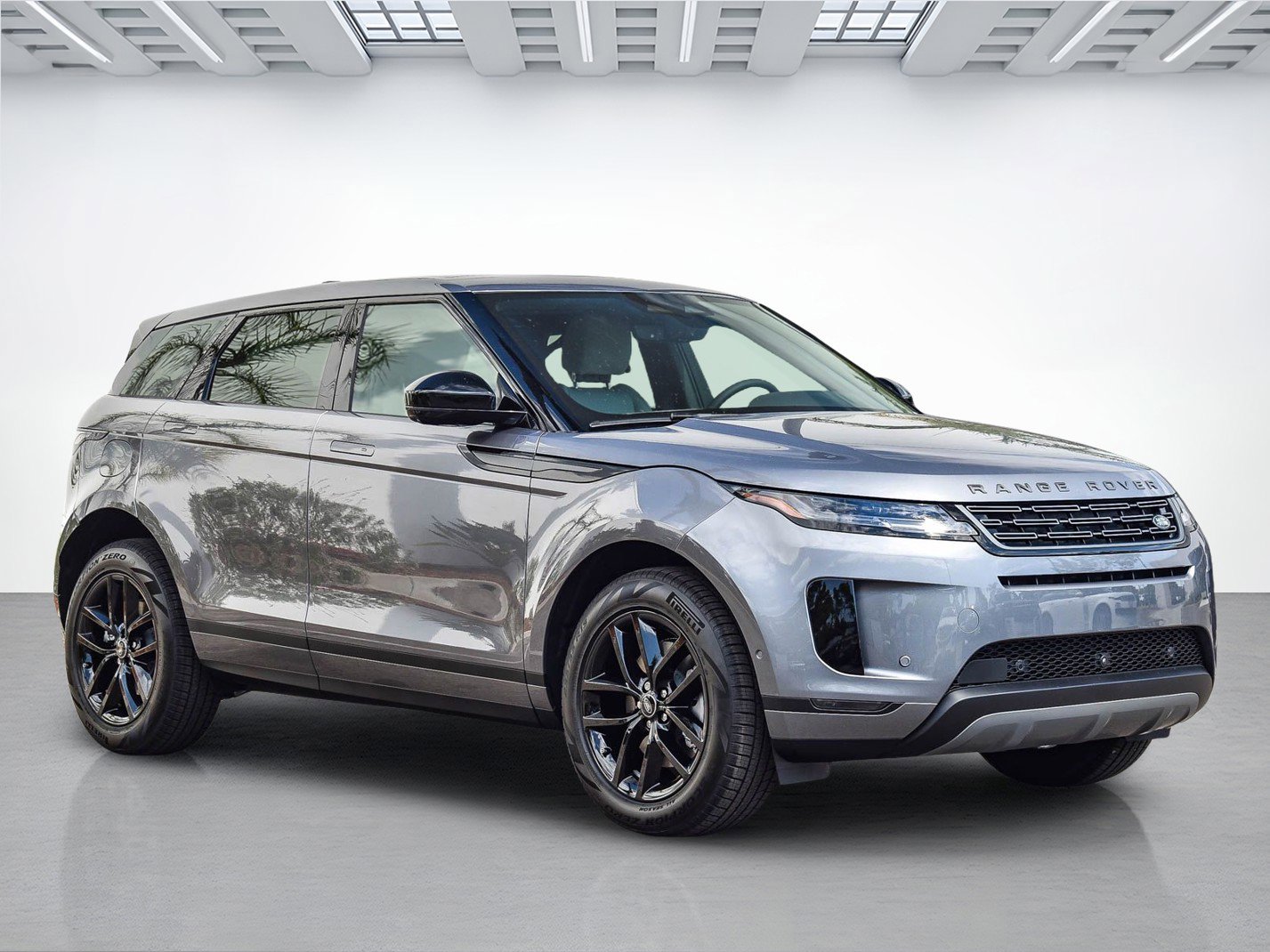 2026 Land Rover Range Rover Evoque S photo 3