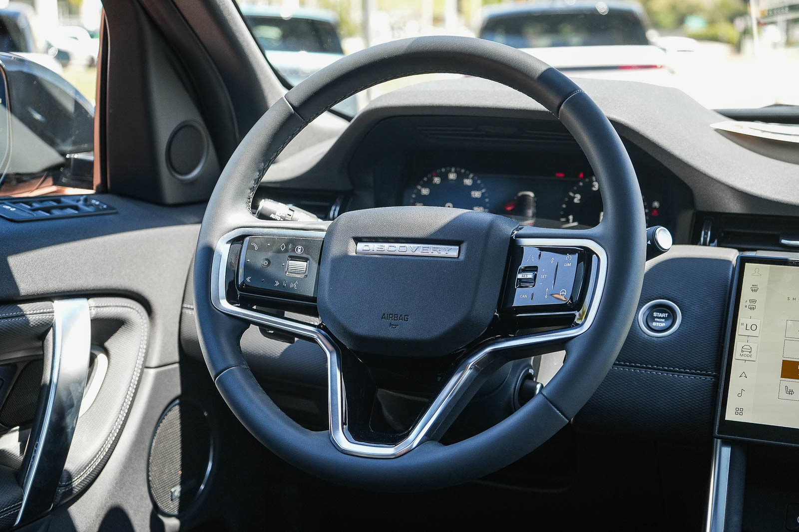 2024 Land Rover Discovery Sport Dynamic SE - Photo 16