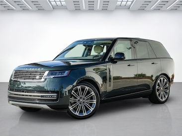 2025 Land Rover Range Rover P530 SE SUV