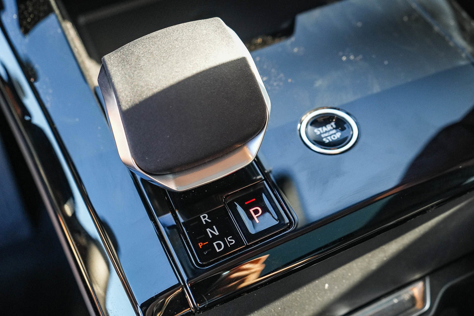 2026 Land Rover Range Rover Sport SE - Photo 19