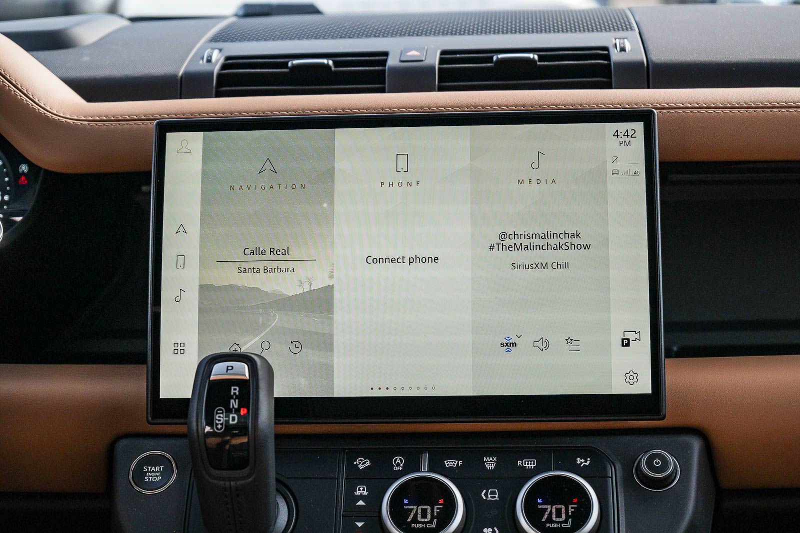 2026 Land Rover Defender X-Dynamic SE - Photo 14