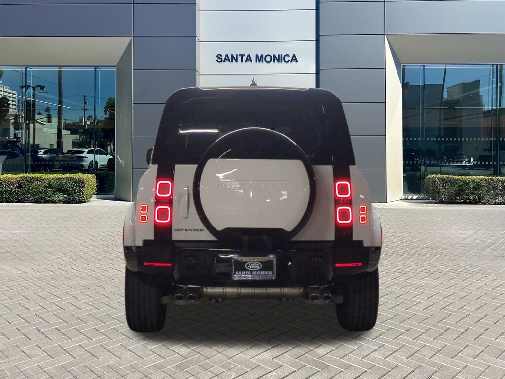 New 2026 Land Rover Defender 110 X-Dynamic SE 110 P500 X-Dynamic SE