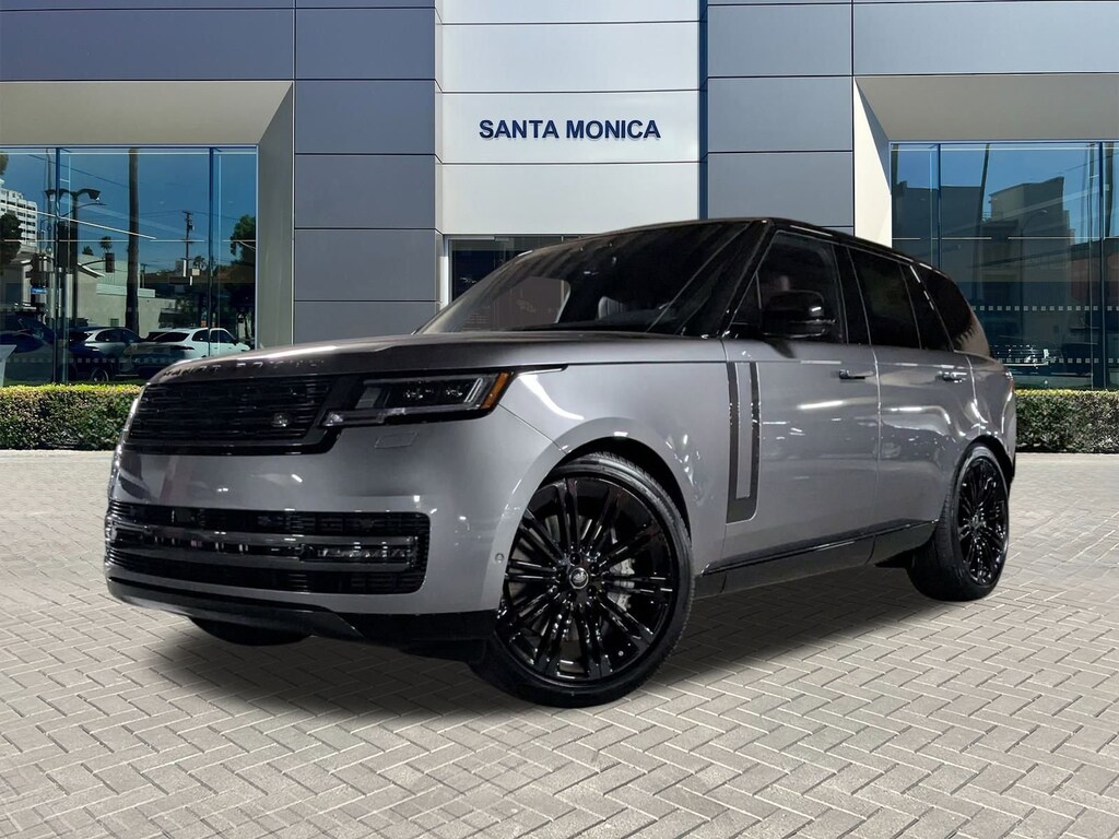 New 2025 Land Rover Range Rover SE P530 SE SWB