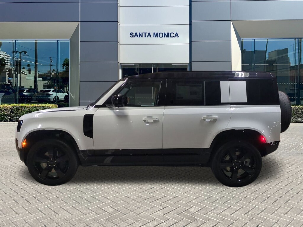 New 2026 Land Rover Defender 110 X-Dynamic SE 110 P400 X-Dynamic SE