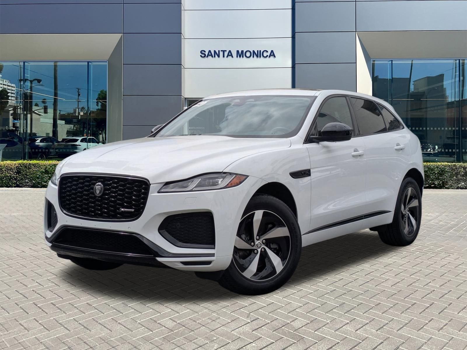 2025 Jaguar F-PACE P250 R-Dynamic S's photo