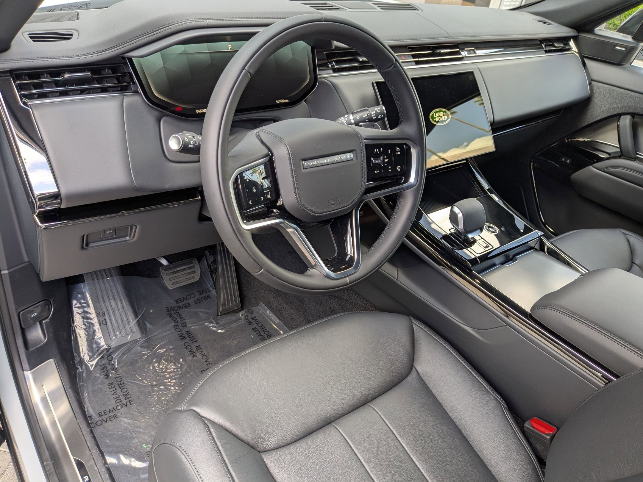 2025 Land Rover Range Rover Sport P360 S photo 3