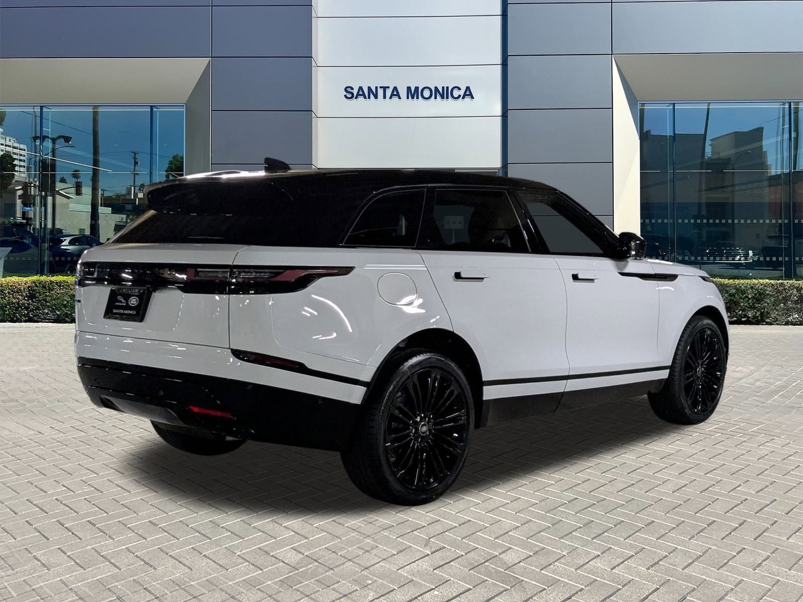2026 Land Rover Range Rover Velar SE photo 2
