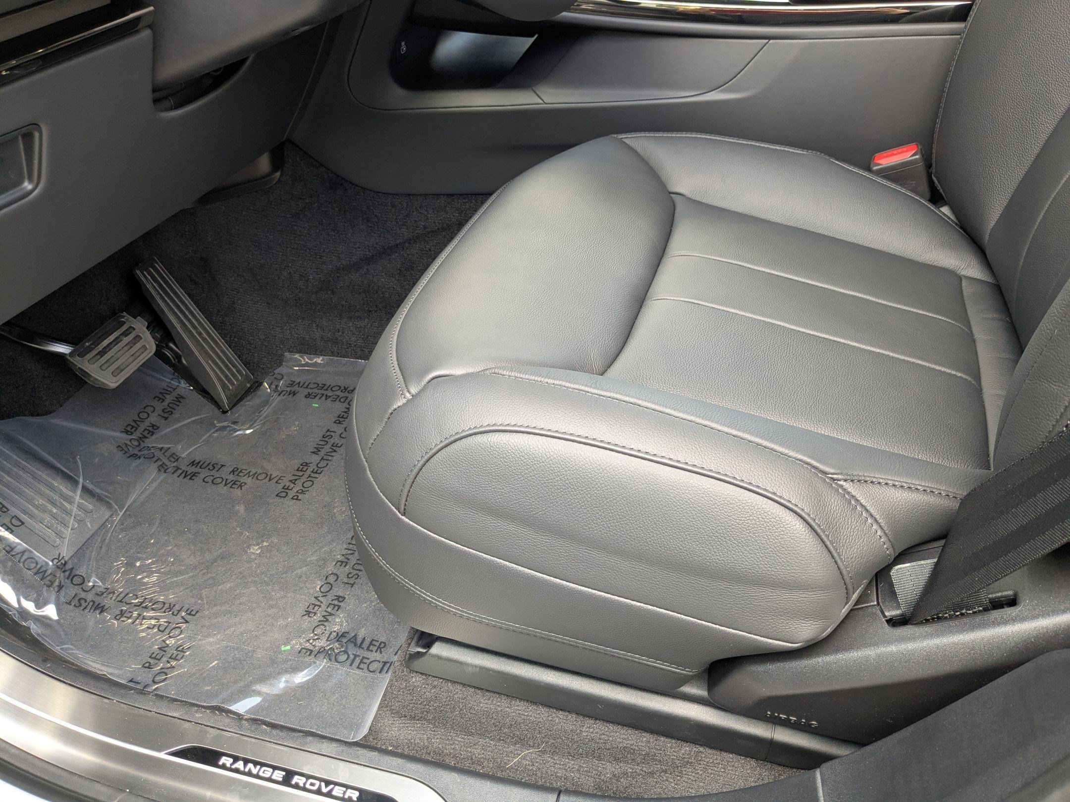 2025 Land Rover Range Rover Sport P360 S photo 4