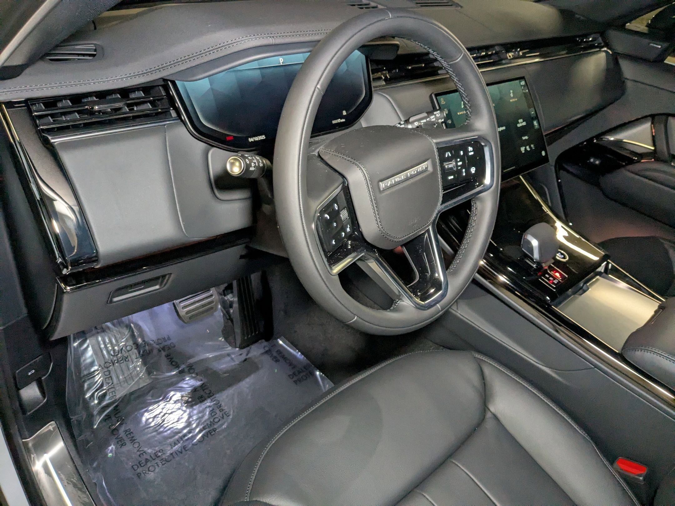 2025 Land Rover Range Rover Sport P360 S photo 3