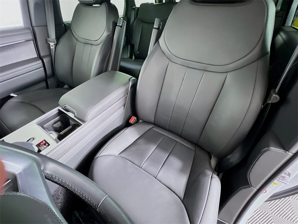 2025 LAND ROVER RANGE ROVER - Image 22