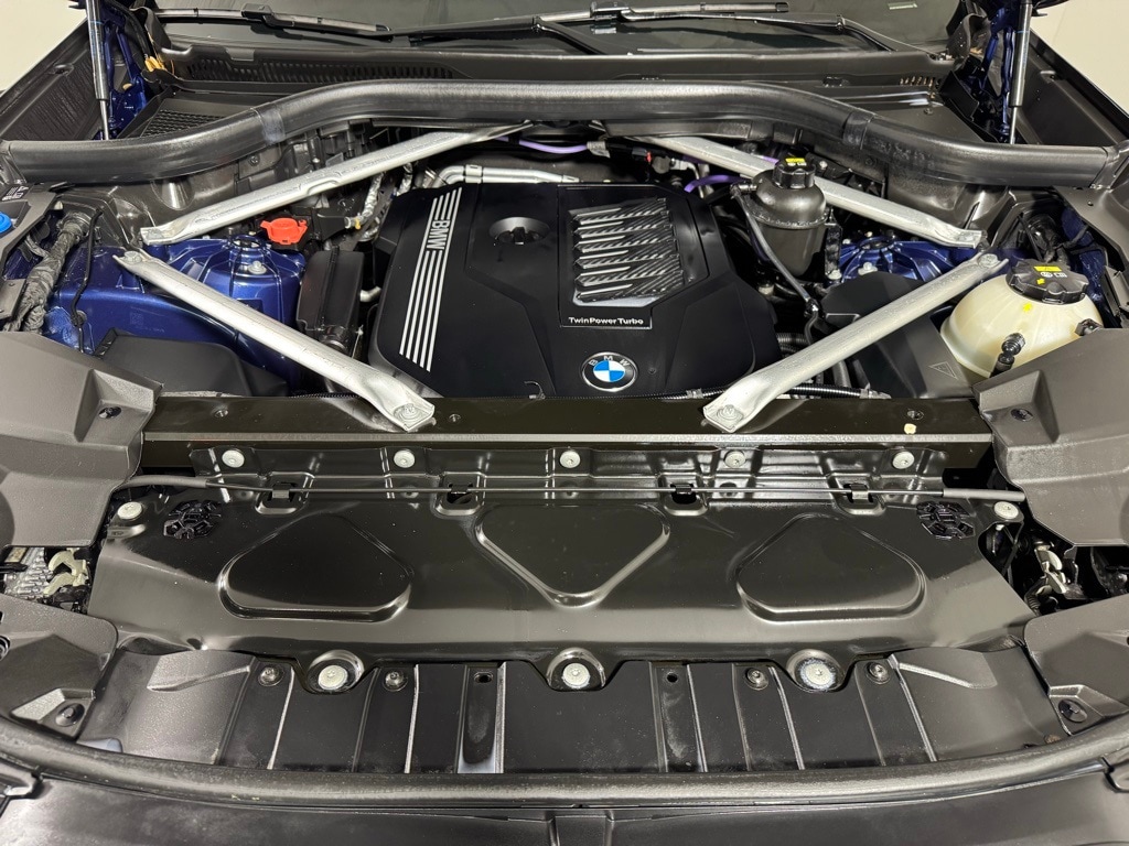 2022 BMW X6 - Image 32