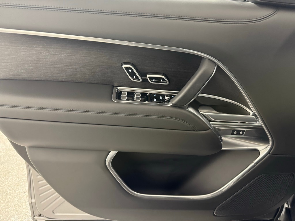 2024 LAND ROVER RANGE ROVER - Image 10