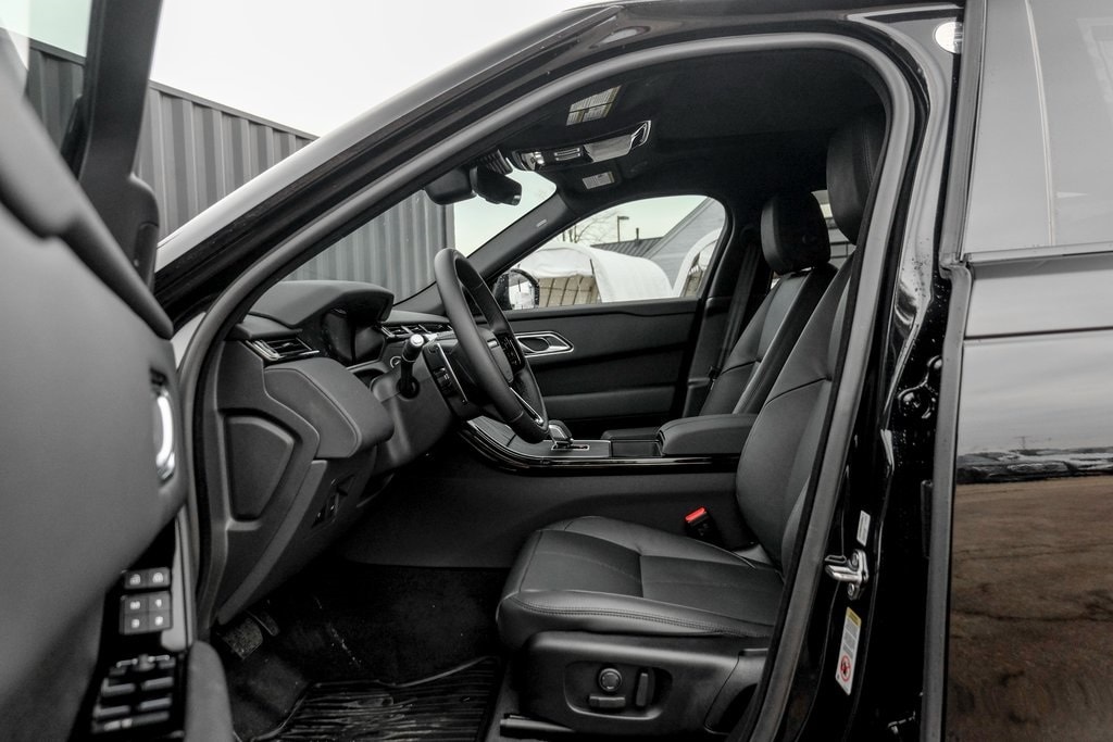 2026 LAND ROVER RANGE ROVER VELAR - Image 10