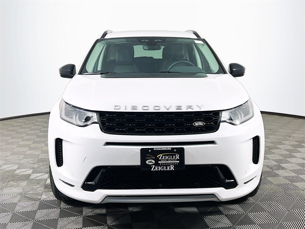 2024 Land Rover Discovery Sport S photo 2