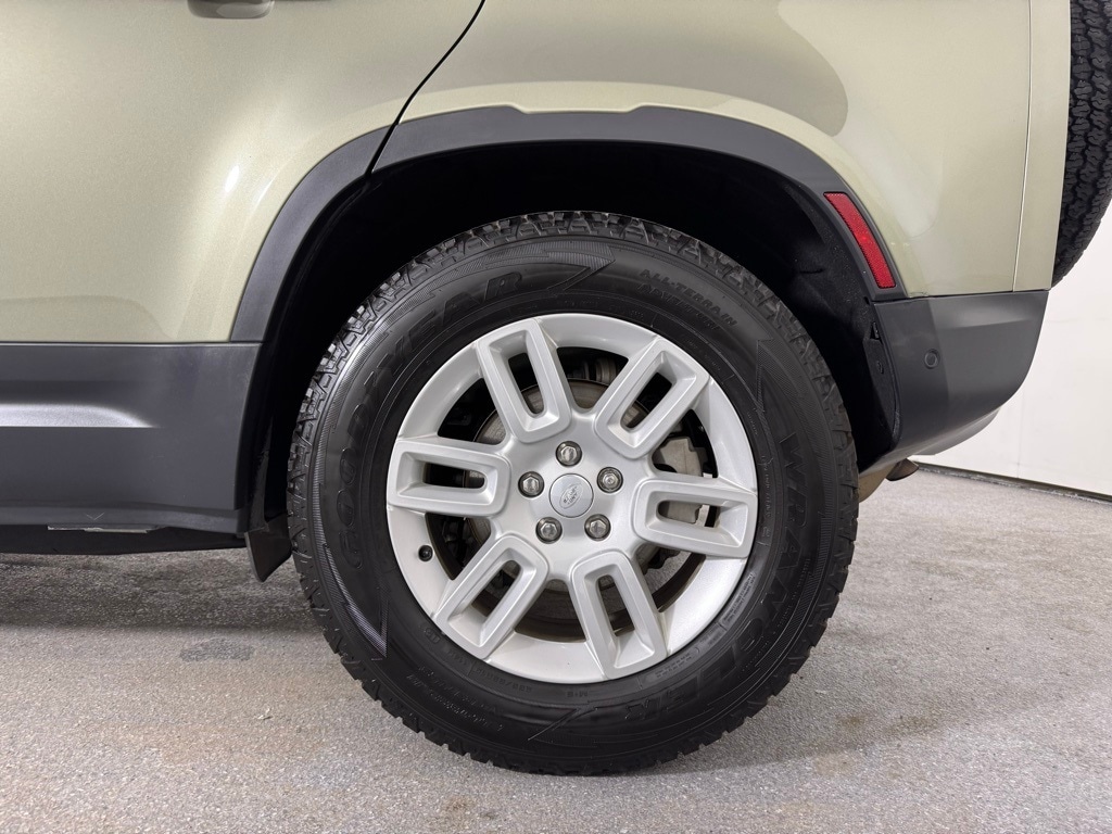 2023 LAND ROVER DEFENDER - Image 32